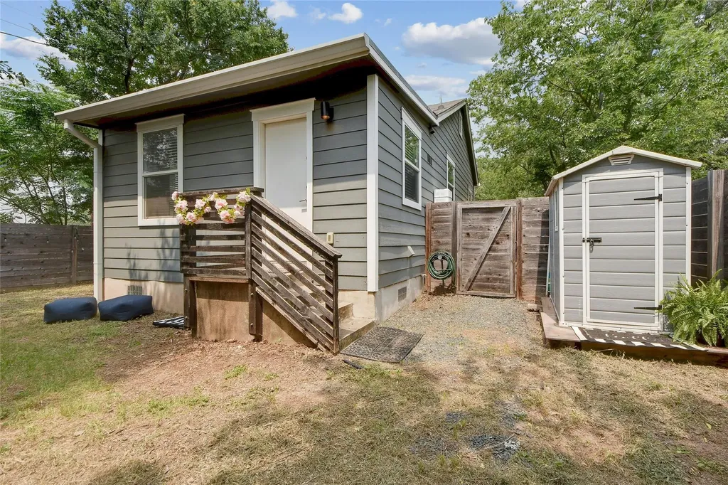 3403 King Street Austin TX 78705