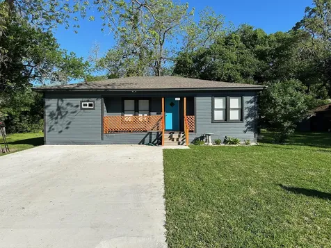 439 East Lafayette Street La Grange TX 78945
