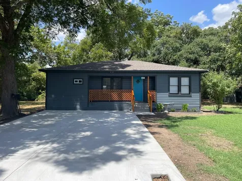 439 East Lafayette Street La Grange TX 78945