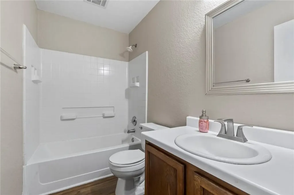 18425 Crestwind Lane Elgin TX 78621