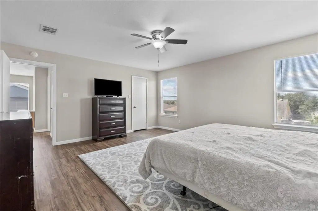 18425 Crestwind Lane Elgin TX 78621
