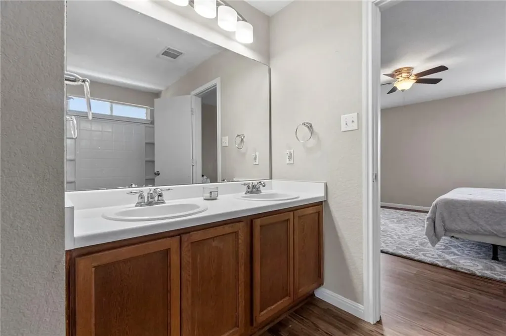 18425 Crestwind Lane Elgin TX 78621