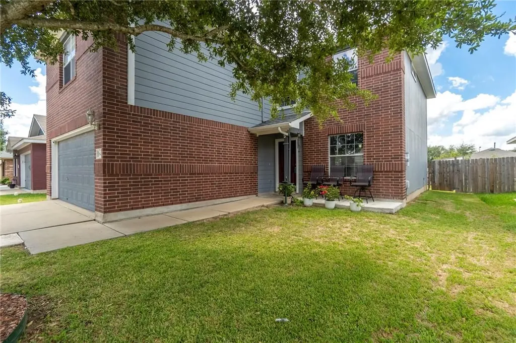 18425 Crestwind Lane Elgin TX 78621