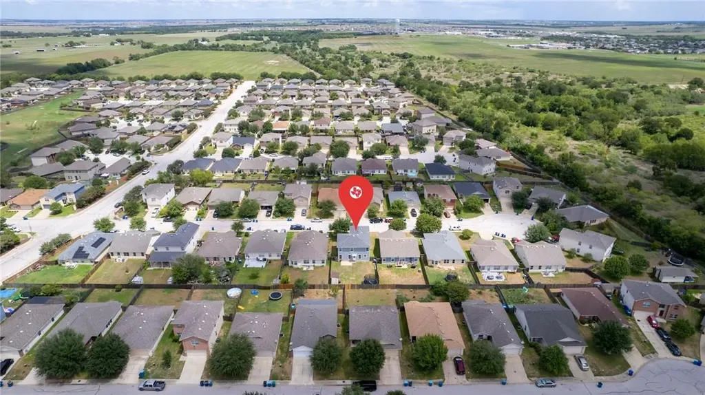 18425 Crestwind Lane Elgin TX 78621