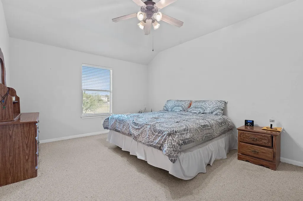 1024 Portchester Castle Path Pflugerville TX 78660