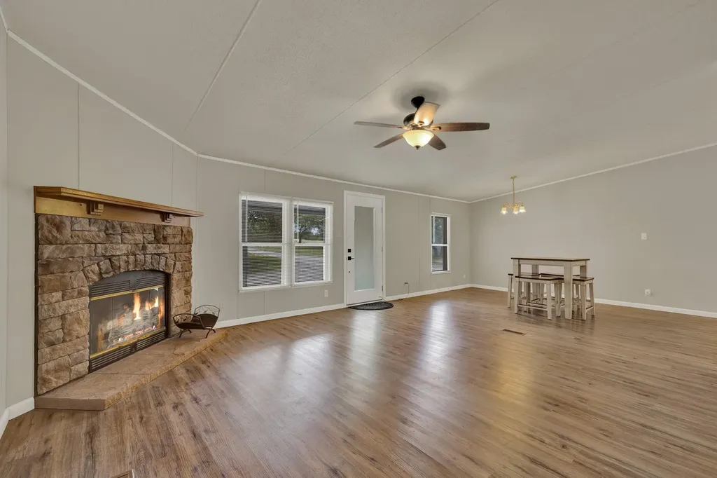 173 Sarah Canyon Lake TX 78133