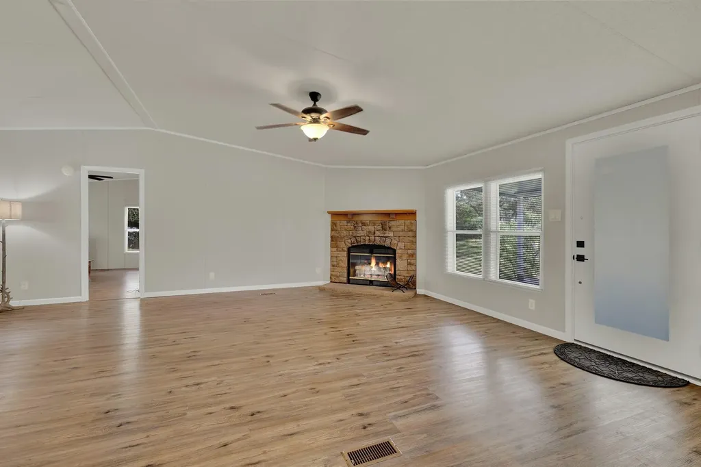 173 Sarah Canyon Lake TX 78133