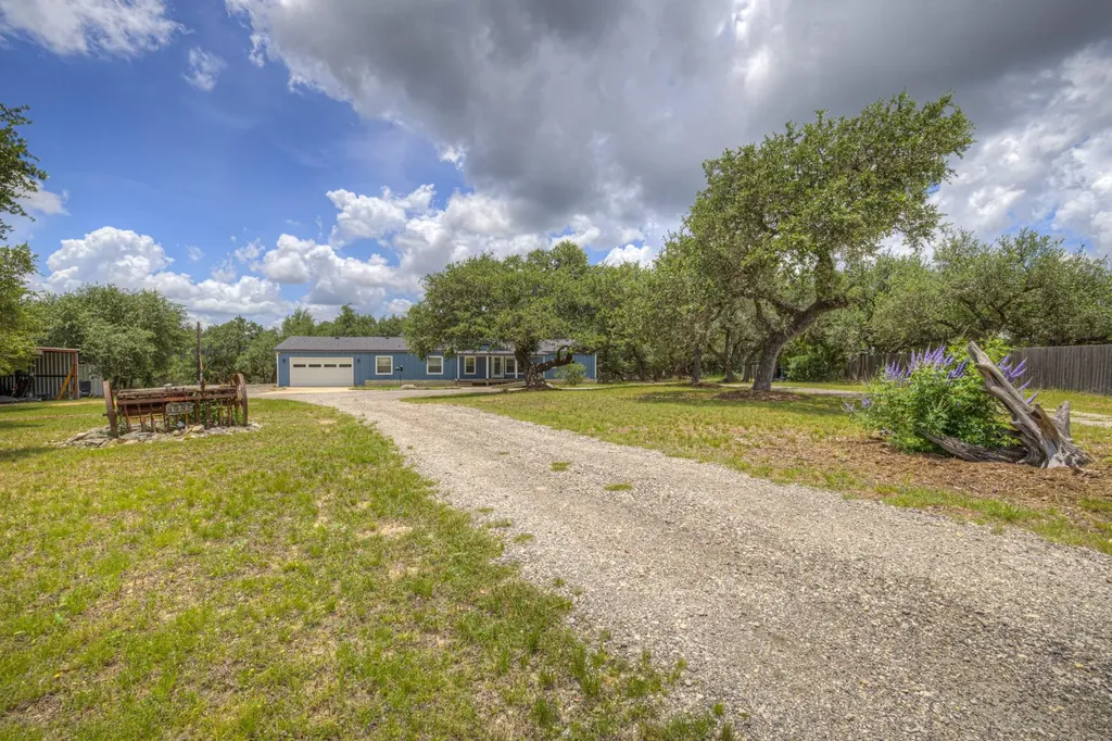 173 Sarah Canyon Lake TX 78133