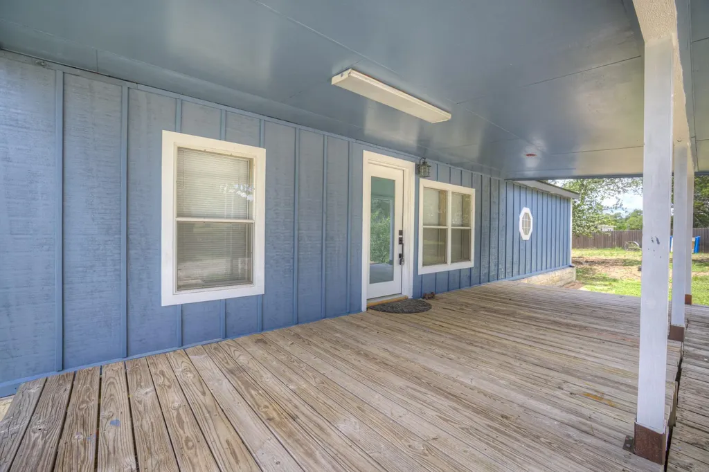 173 Sarah Canyon Lake TX 78133