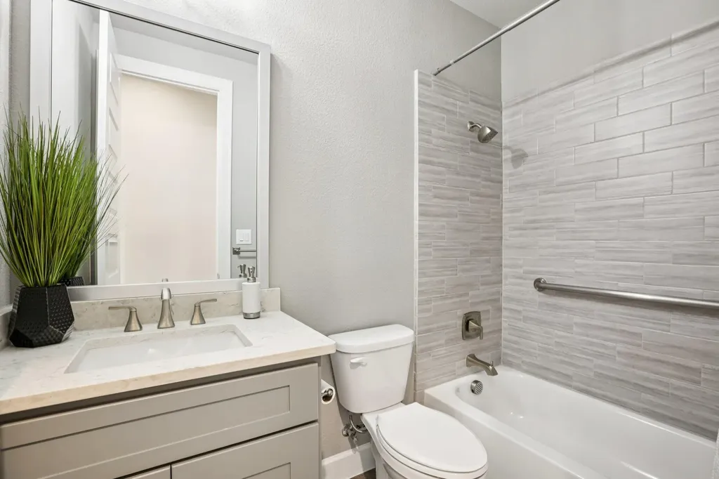 23601 Old Ferry Road Spicewood TX 78669