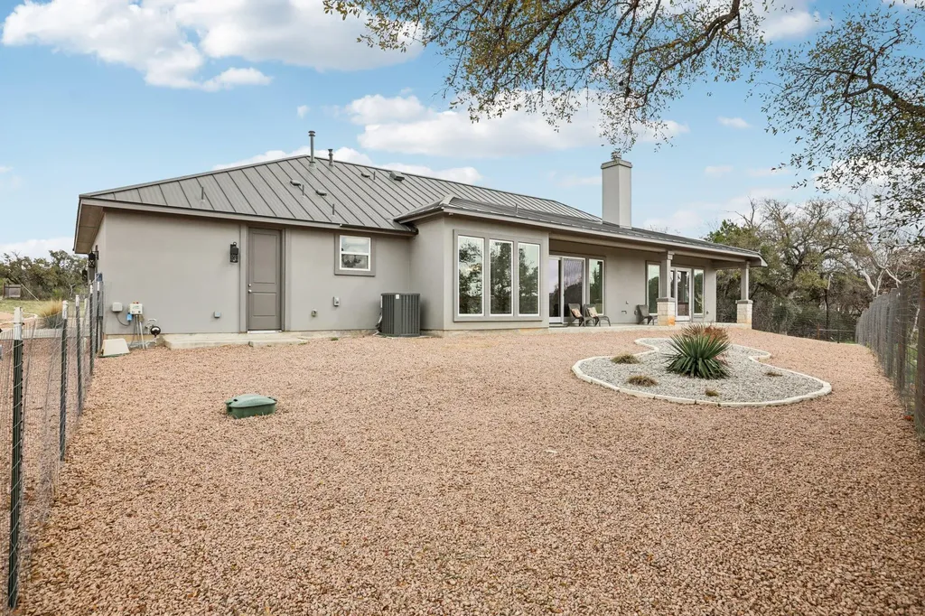 23601 Old Ferry Road Spicewood TX 78669