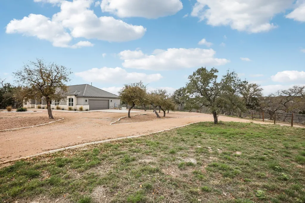 23601 Old Ferry Road Spicewood TX 78669