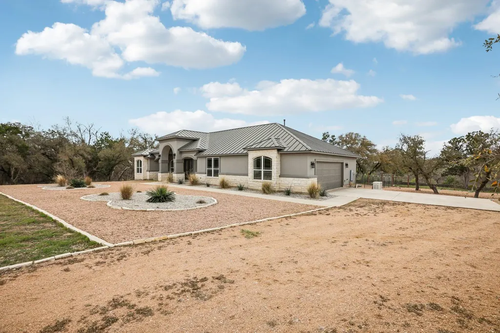 23601 Old Ferry Road Spicewood TX 78669