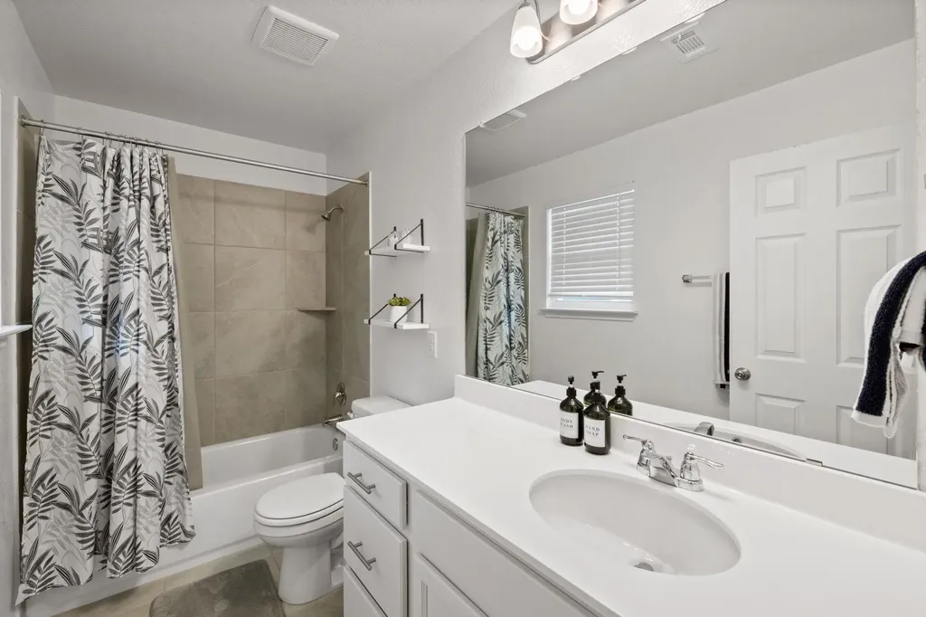 12102 Tolson Drive Manor TX 78653