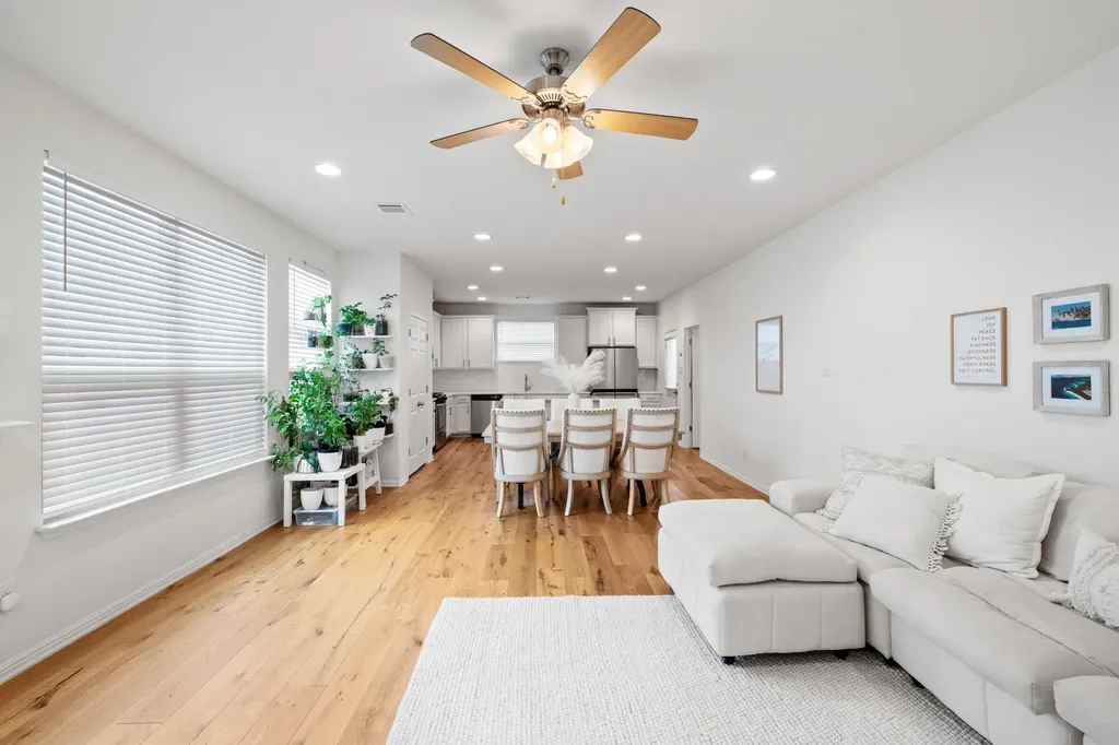 12102 Tolson Drive Manor TX 78653