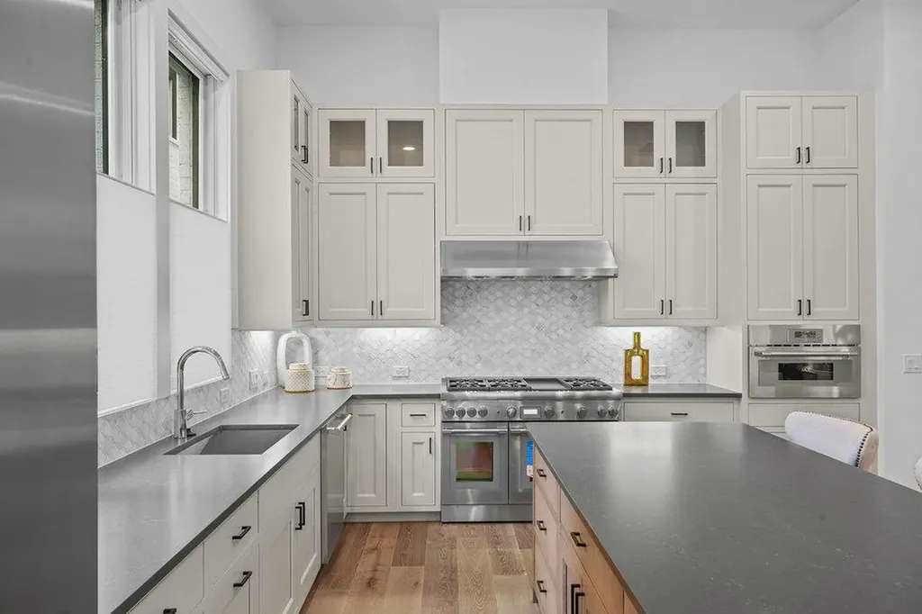 1719 Spyglass Drive Austin TX 78746
