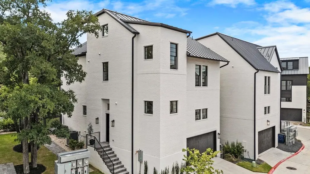 1719 Spyglass Drive Austin TX 78746