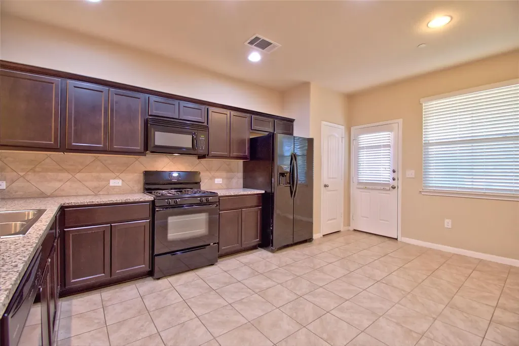 2880 Donnell Drive Round Rock TX 78664