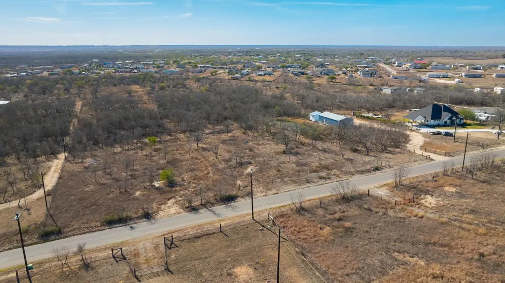 3991 Barth Road Lockhart TX 78644