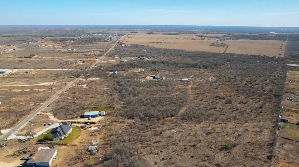 3991 Barth Road Lockhart TX 78644