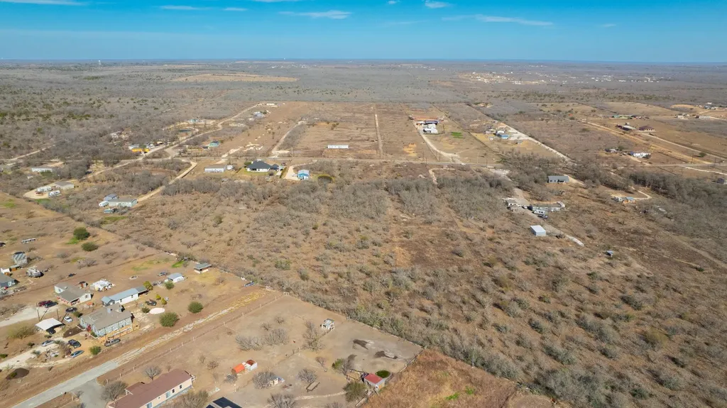 3991 Barth Road Lockhart TX 78644