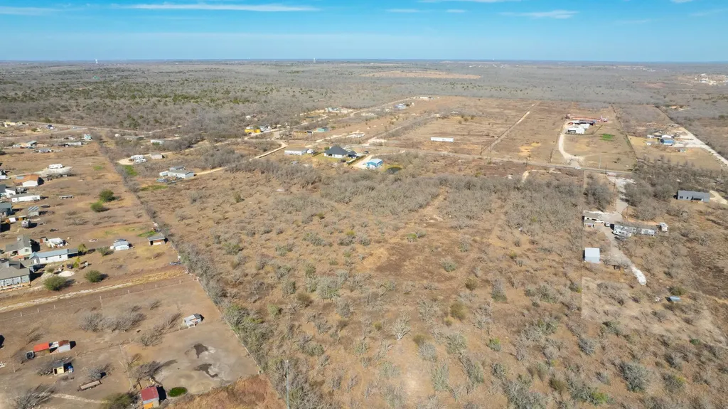 3991 Barth Road Lockhart TX 78644