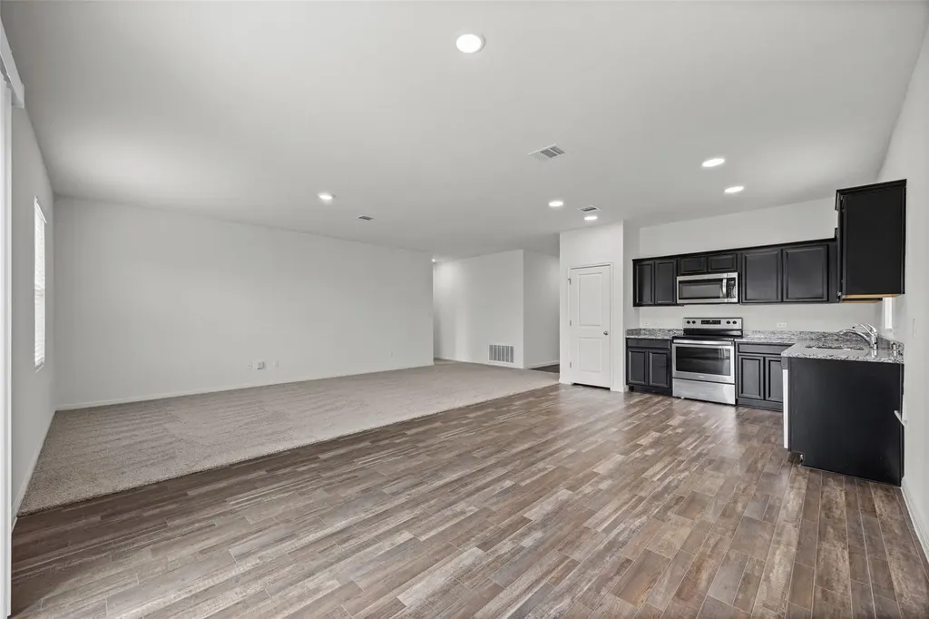 13501 Arthur Vandenburg Way Manor TX 78653