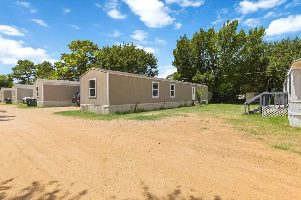 908 Turney Lane Smithville TX 78957