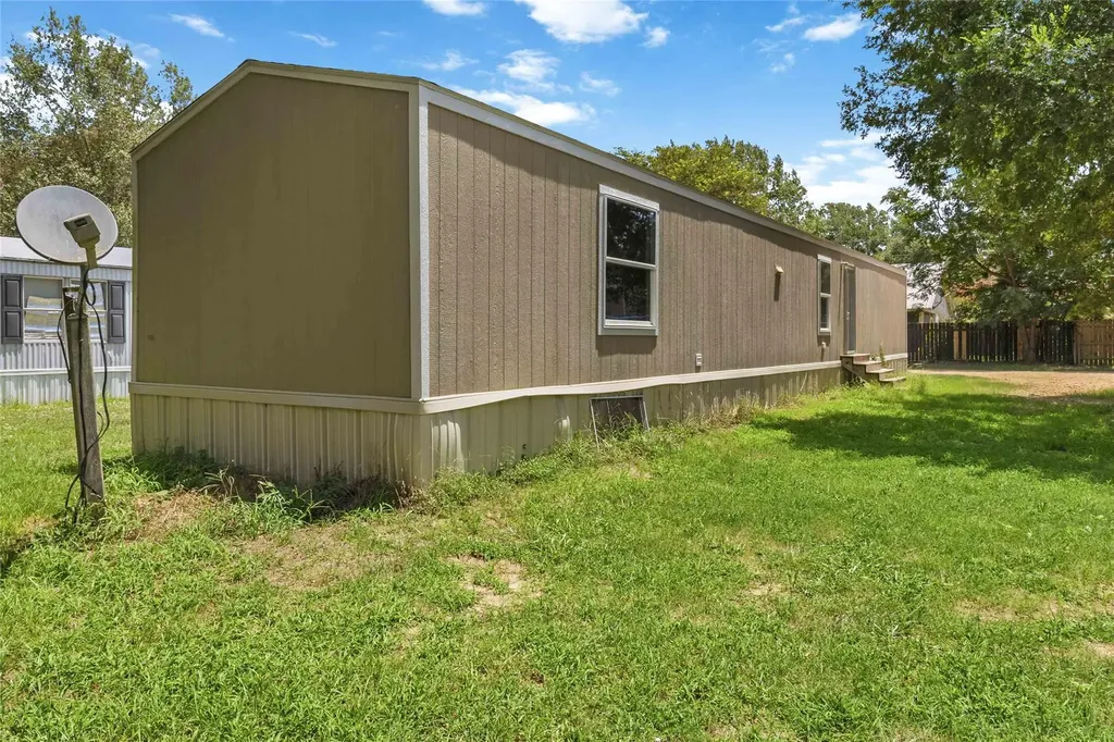 908 Turney Lane Smithville TX 78957