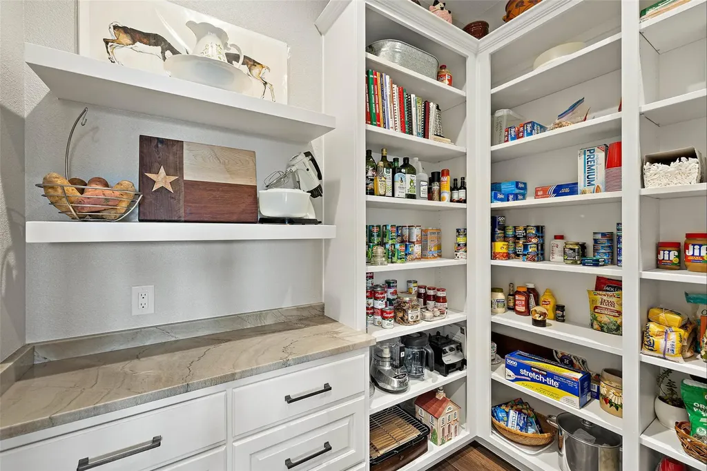 234 Elk Run Cove Blanco TX 78606
