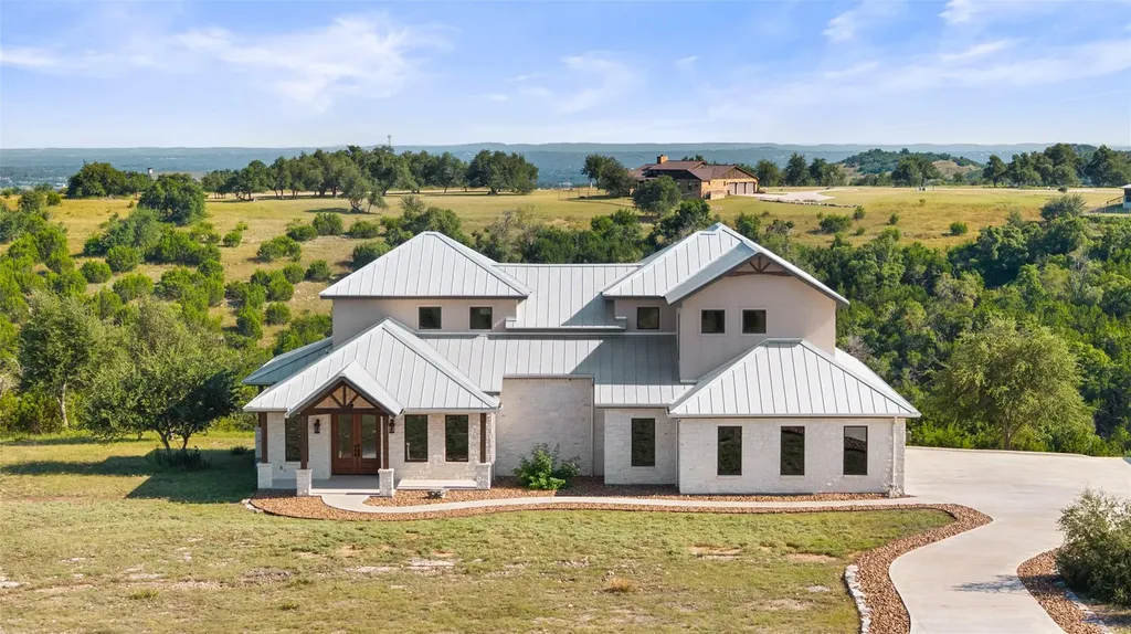 234 Elk Run Cove Blanco TX 78606