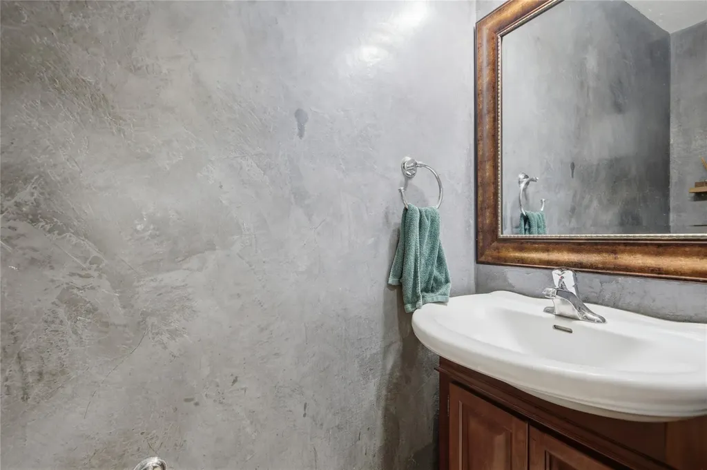 10224 Beard Avenue Austin TX 78748