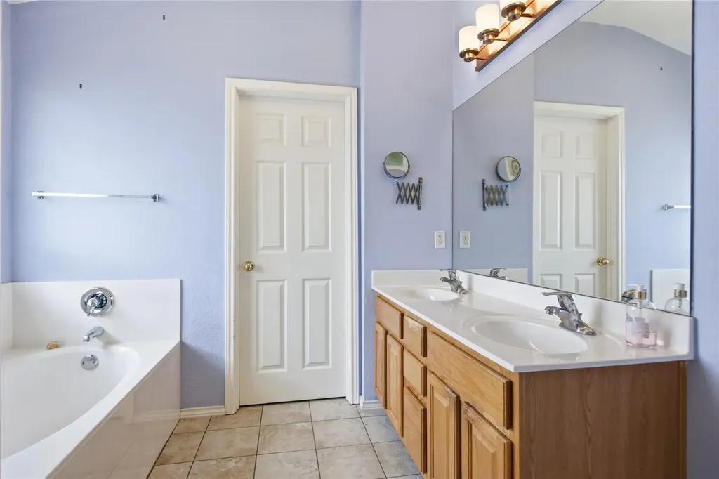 10224 Beard Avenue Austin TX 78748