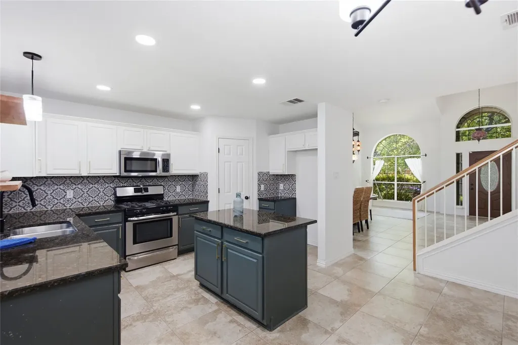 10224 Beard Avenue Austin TX 78748