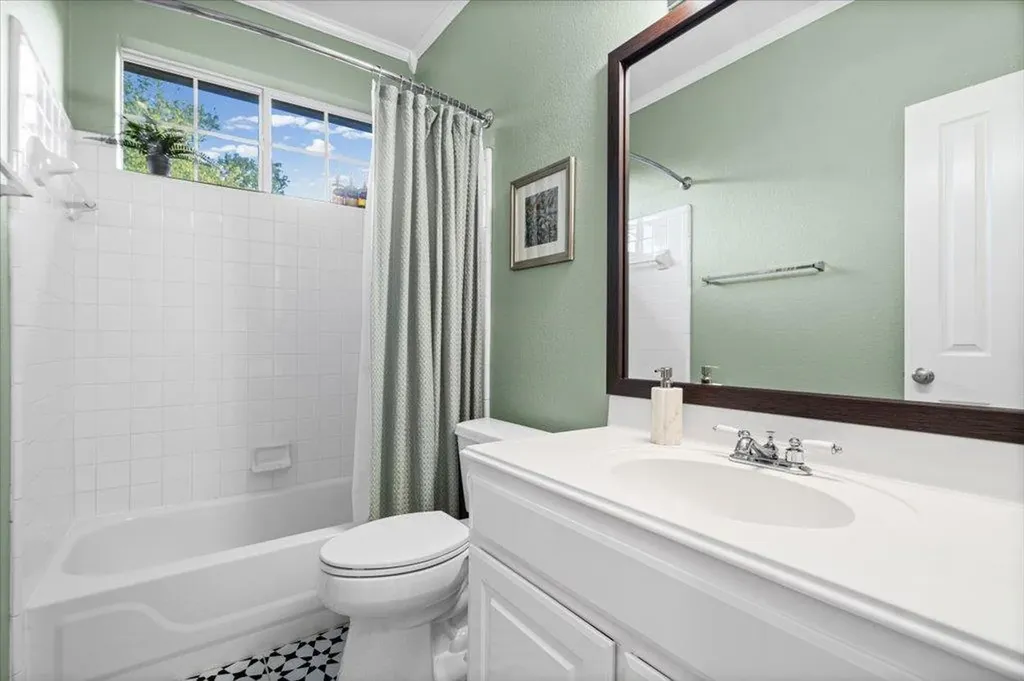 1713 Ender Cove Austin TX 78727