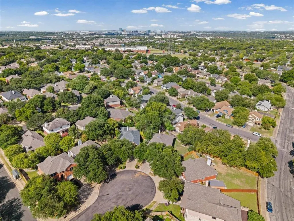 1713 Ender Cove Austin TX 78727