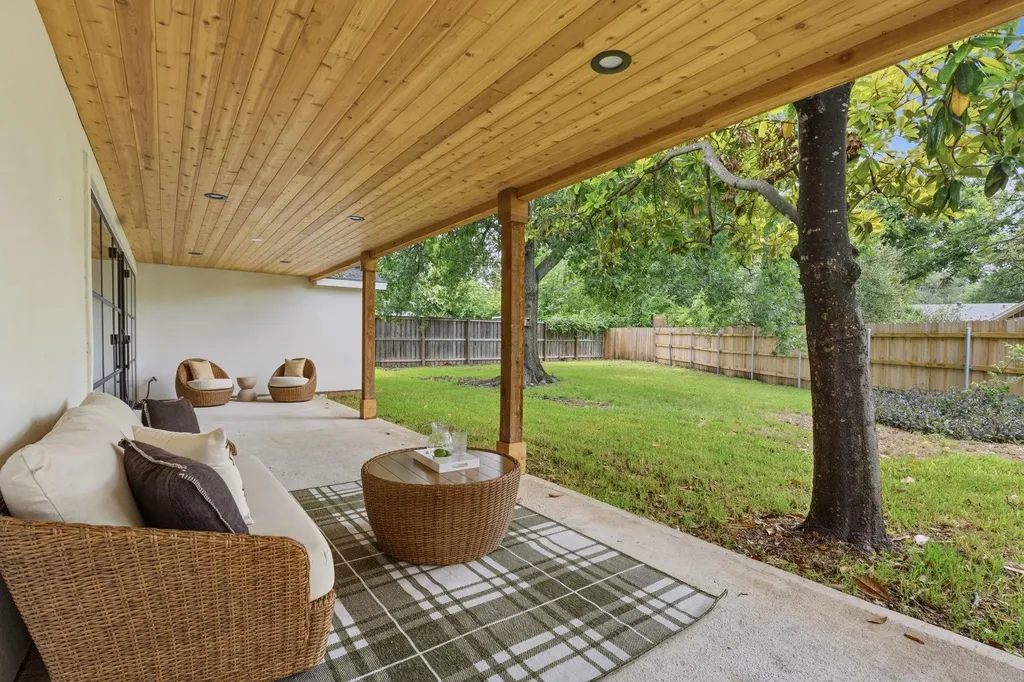 5810 Marilyn Drive Austin TX 78757
