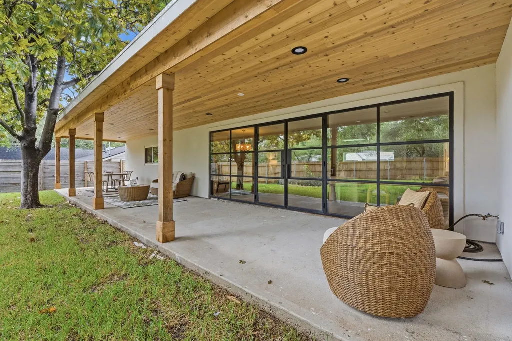5810 Marilyn Drive Austin TX 78757