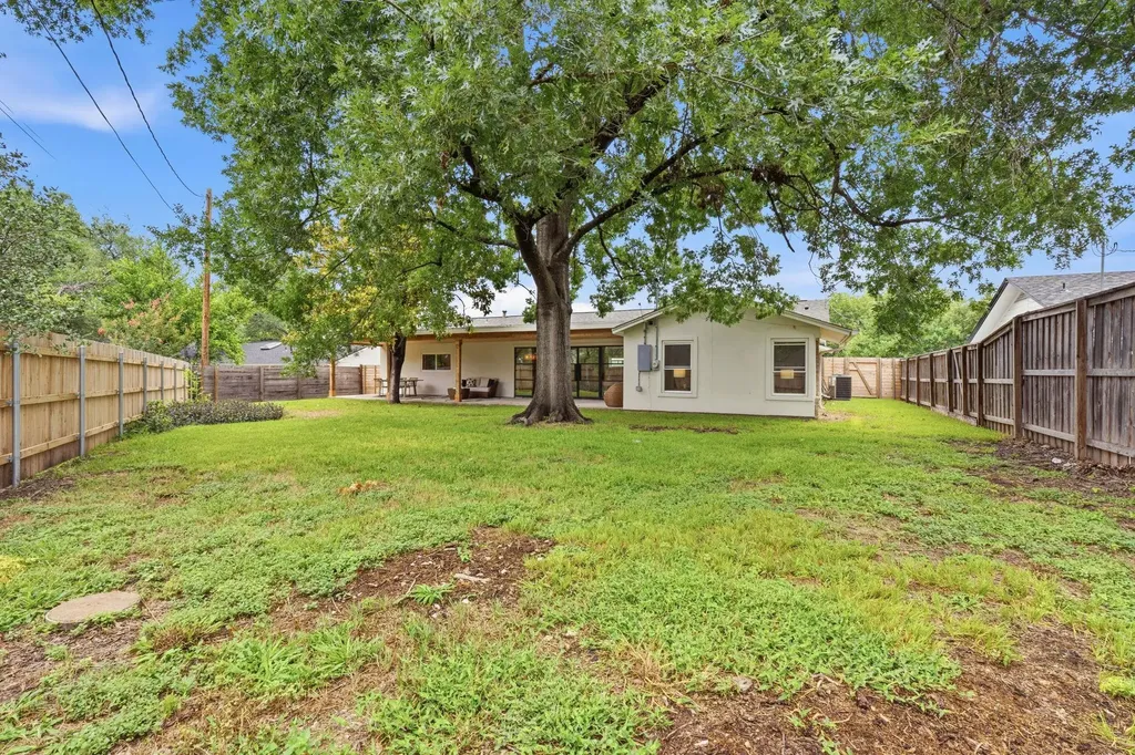 5810 Marilyn Drive Austin TX 78757