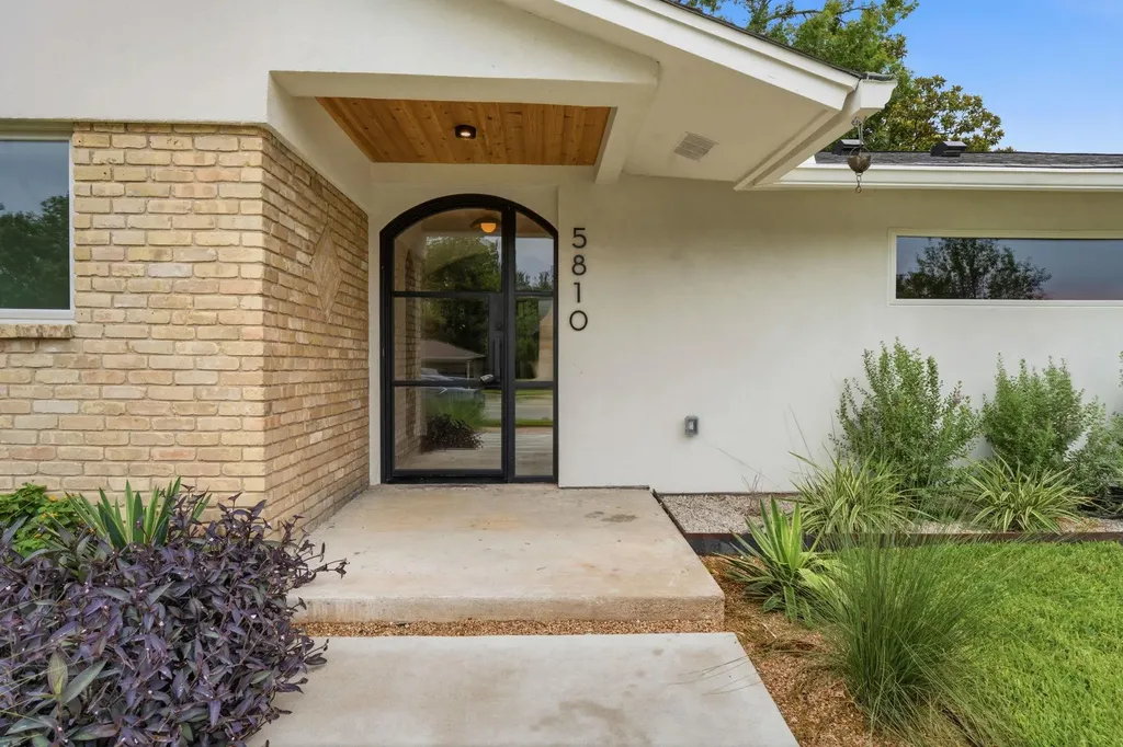 5810 Marilyn Drive Austin TX 78757