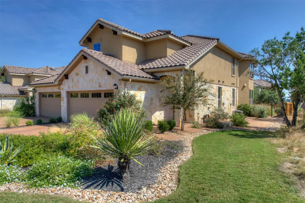 405 S Meadowlark Street Lakeway TX 78734