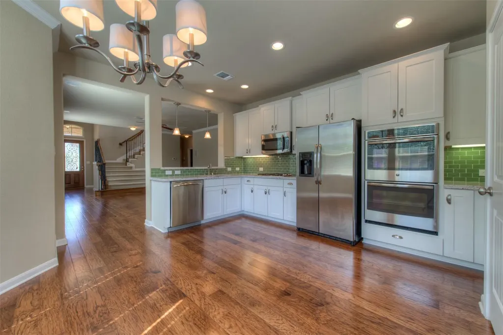 405 S Meadowlark Street Lakeway TX 78734