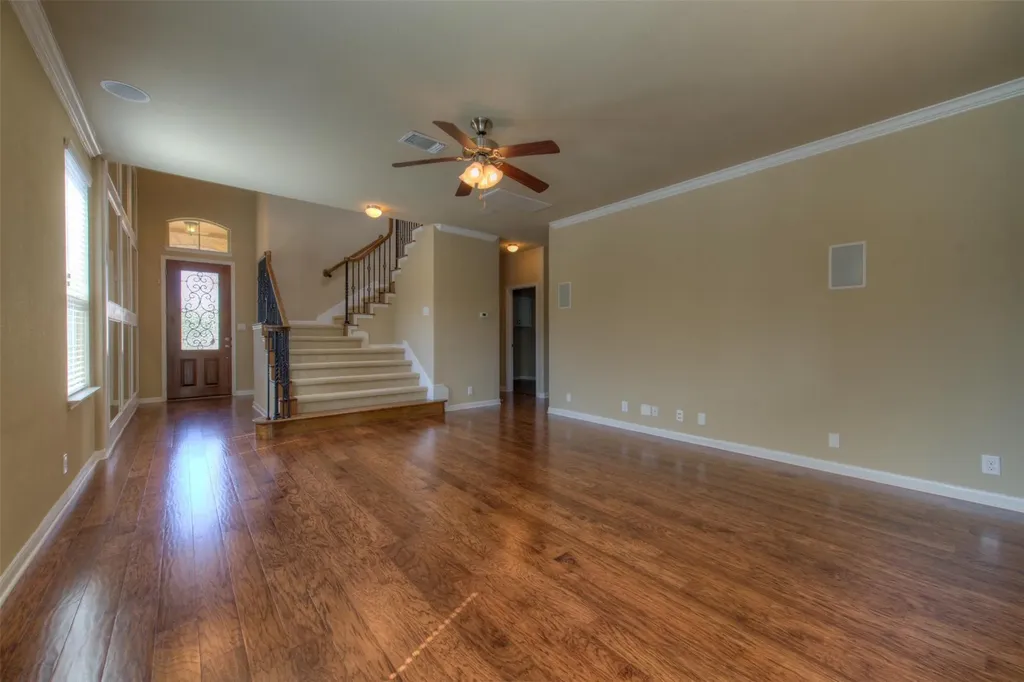 405 S Meadowlark Street Lakeway TX 78734