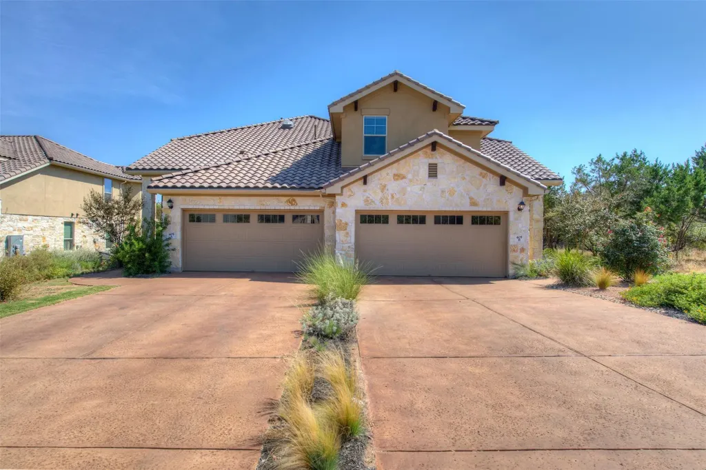 405 S Meadowlark Street Lakeway TX 78734