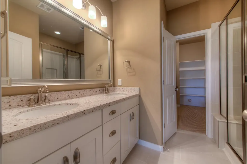 405 S Meadowlark Street Lakeway TX 78734
