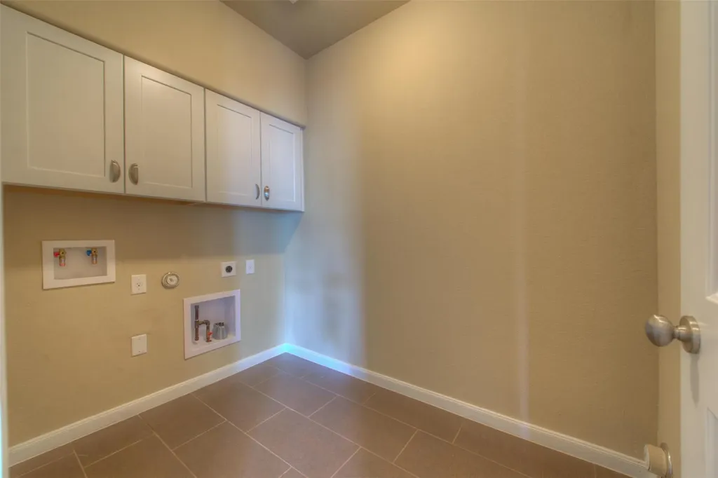 405 S Meadowlark Street Lakeway TX 78734