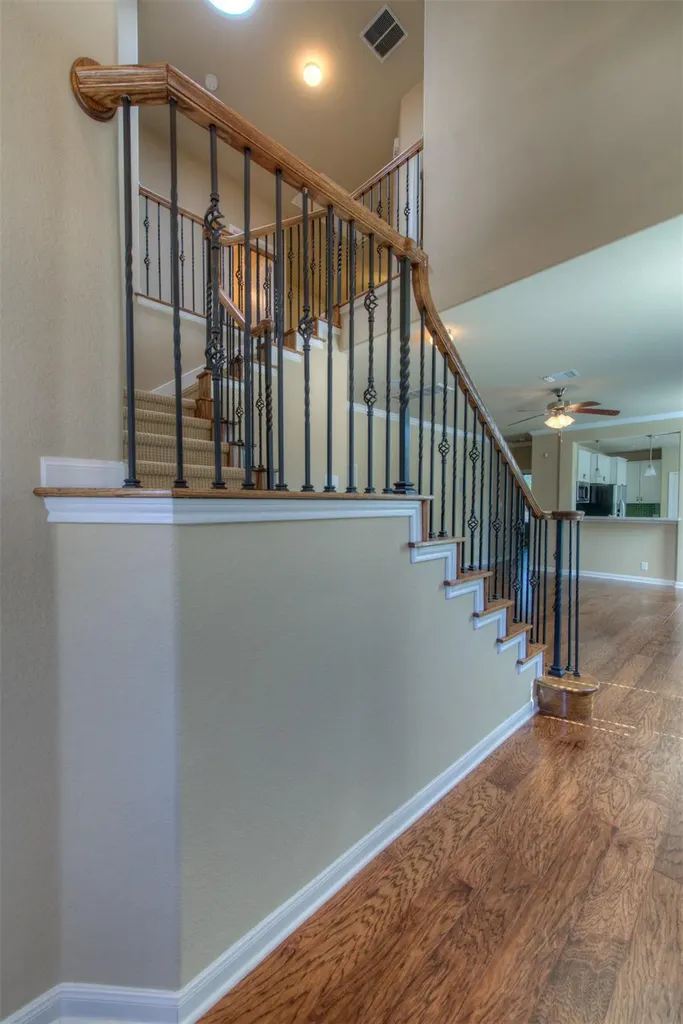 405 S Meadowlark Street Lakeway TX 78734