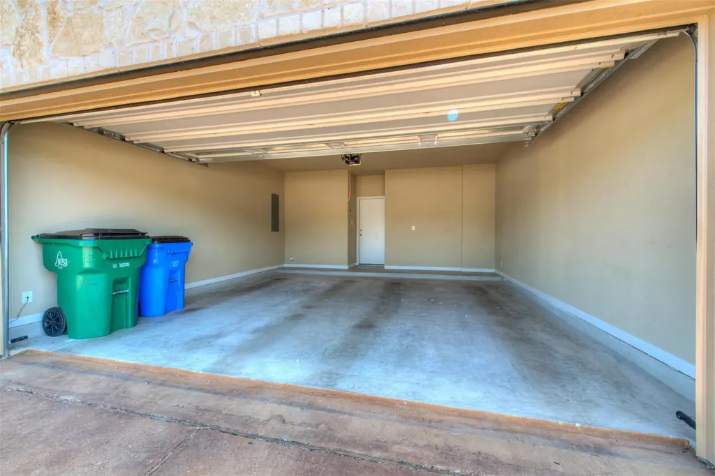 405 S Meadowlark Street Lakeway TX 78734