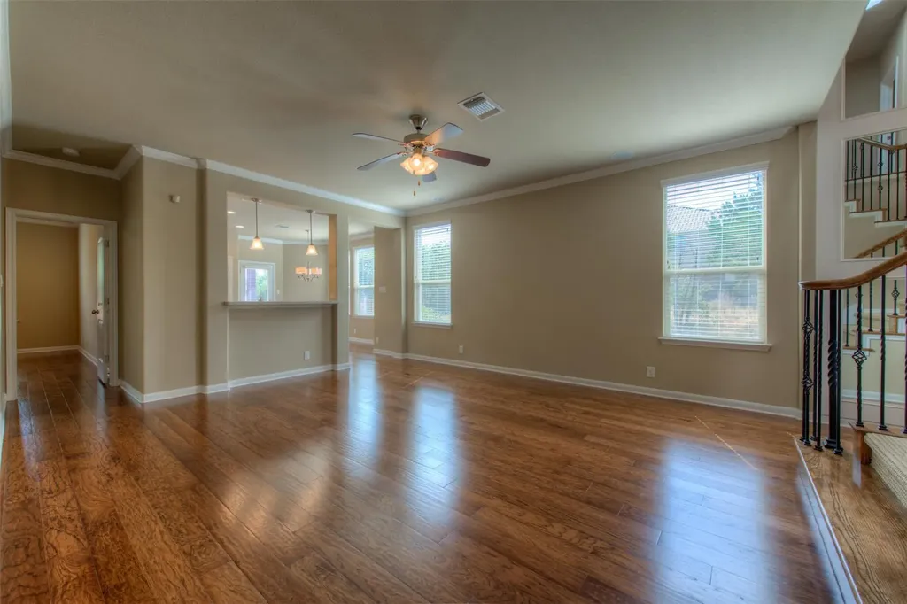 405 S Meadowlark Street Lakeway TX 78734