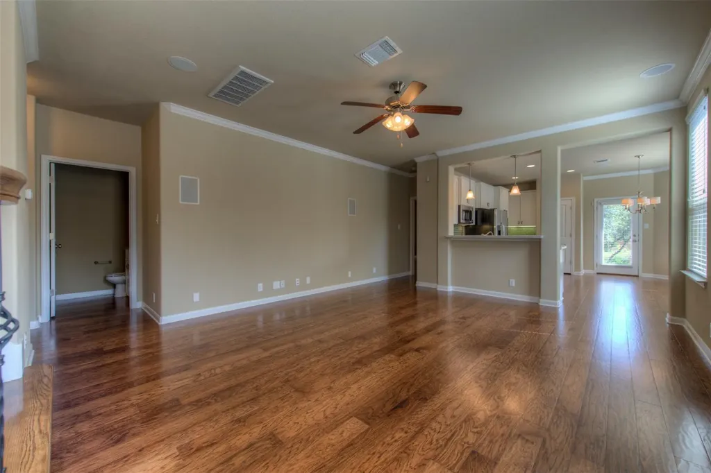 405 S Meadowlark Street Lakeway TX 78734